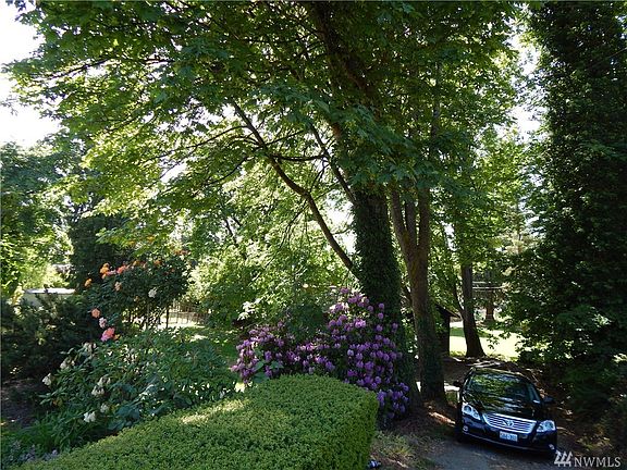 5th image of 20424 Des Memorial Dr