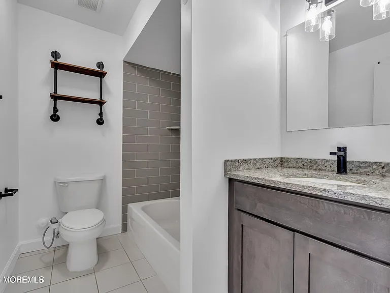 33 Diane Dr — Photo 10