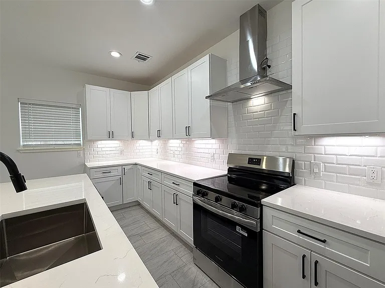 6708 Conley St #B — Photo 13