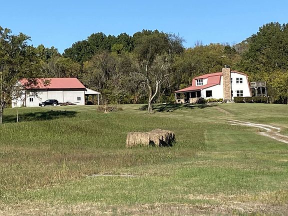 2nd image of 4243 Beech Log Rd