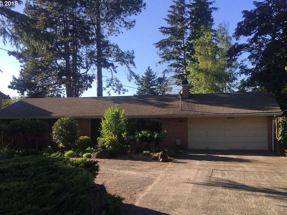 1st image of 5504 NE 47th St
