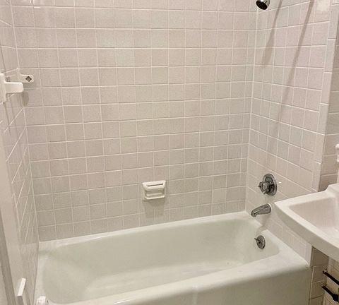 4th image of 27 Park Dr APT 4