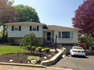 26 Valleyview Road, Elmsford, NY 10523