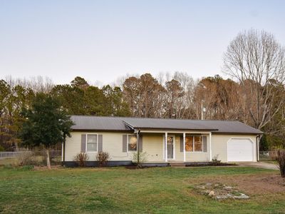 1820 Lindsay Ln N, Athens, AL, 35613