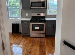 24020 Caney Rd, Rosedale, NY 11422
