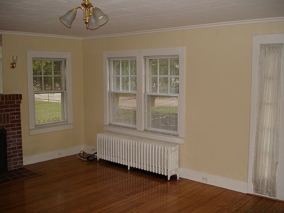 2nd image of 197 Barton Ave