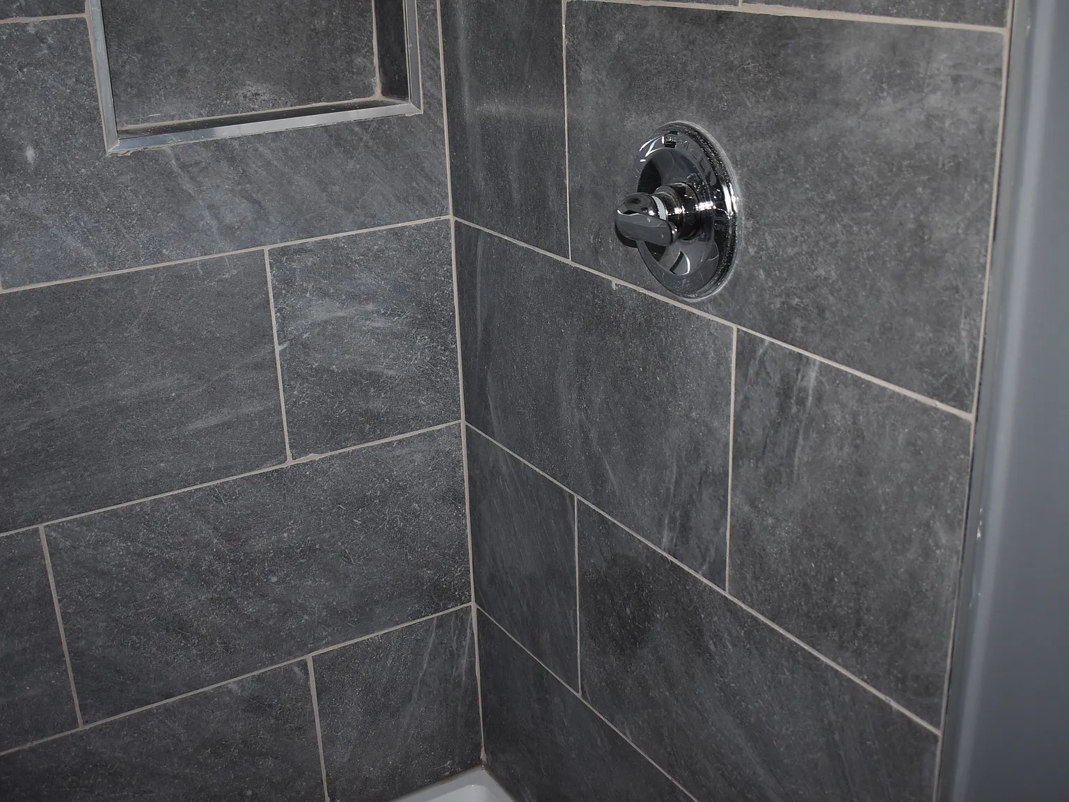 2 bed, 1128 sqft, $900 — Photo 2