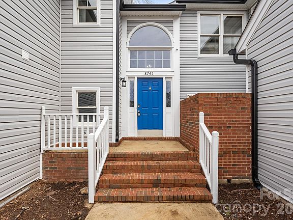 2nd image of 8745 Fox Chase Ln