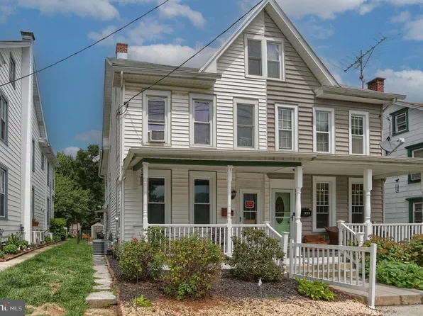 337 E Maple St, Lebanon, PA 17042