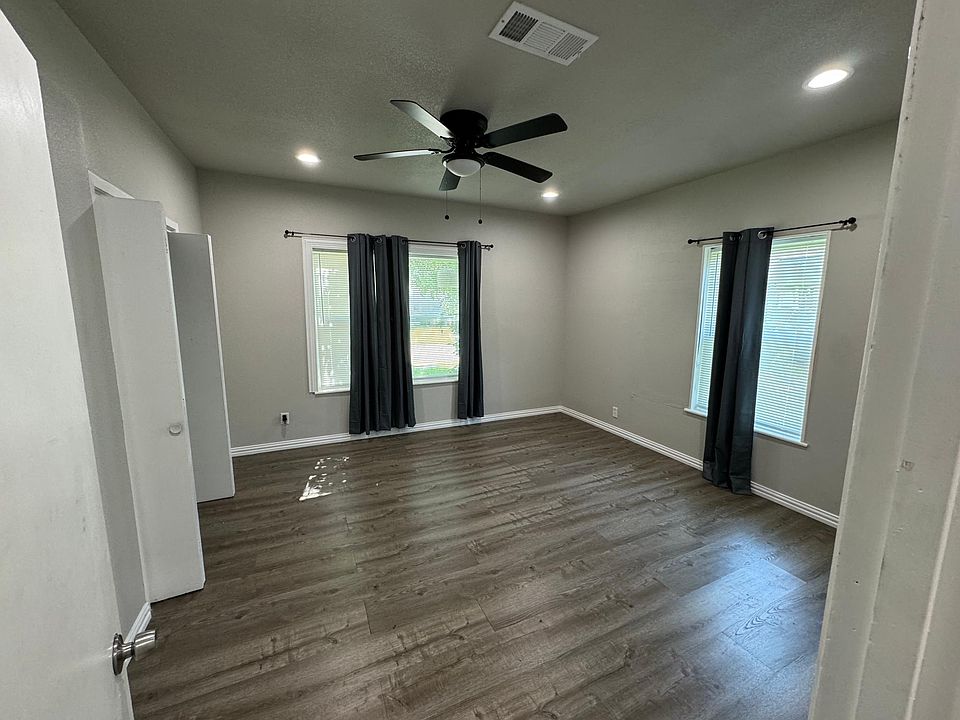 1207 Arp St #1, Commerce, TX 75428 | Zillow