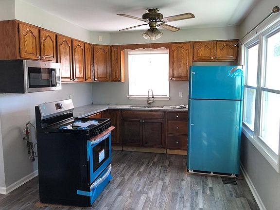 2nd image of 3152 W Park Lane Dr
