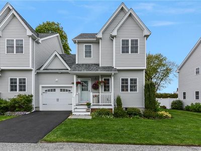 88 Seafare Ln, Portsmouth, RI, 02871