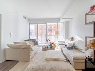 20 Edward St #1011, Toronto, ON M5G 0C5