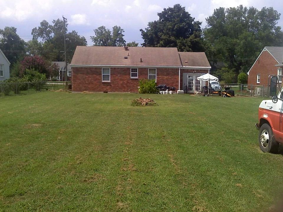 2nd image of 2833 Blue Brick Dr