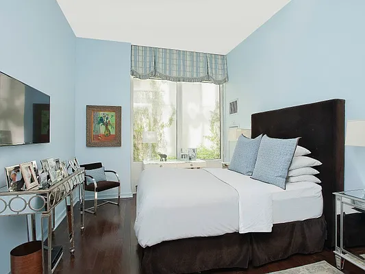 Sold by Sotheby's International Realty | media 4