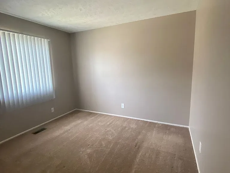 Southdale Square Apartments — Photo 158