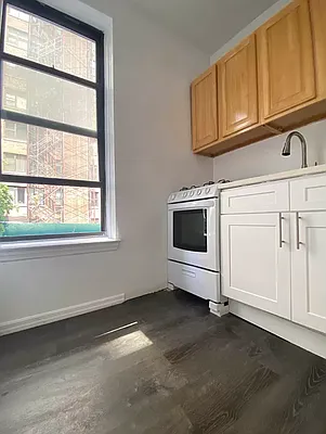 Rented by Brown Harris Stevens | media 9