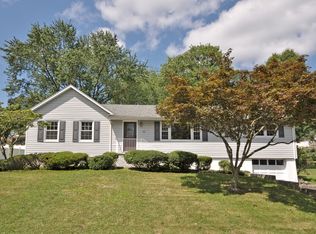 23 Garfield Rd, Wayne, NJ 07470