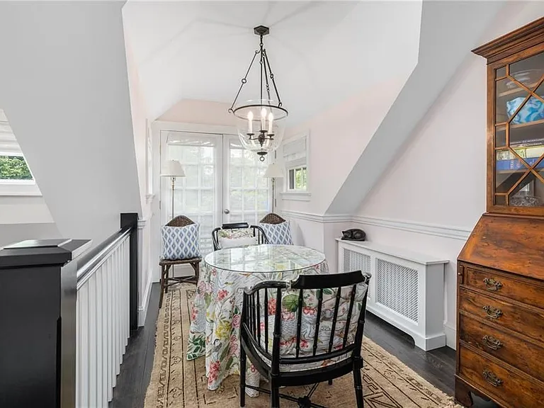 33 Beacon Hill Rd — Photo 8