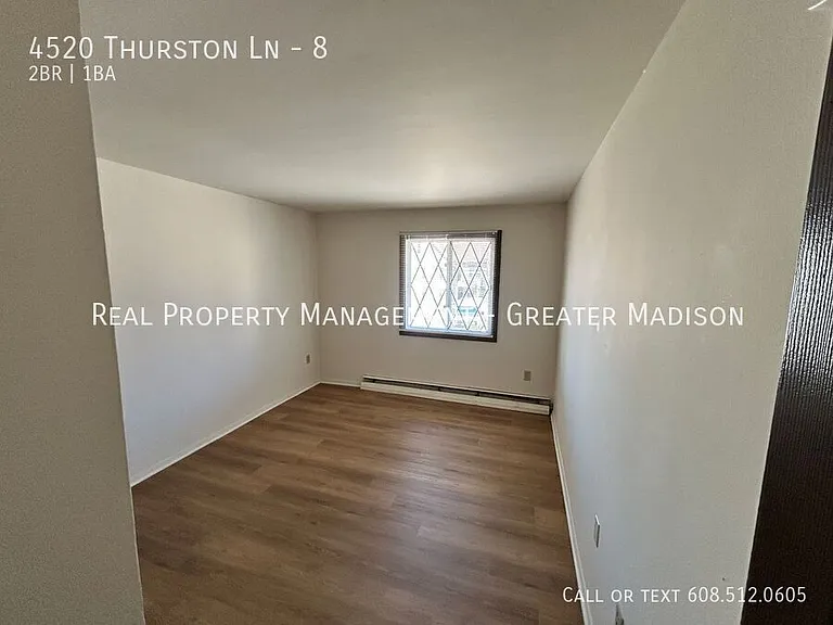 4520 Thurston Ln #8 — Photo 8