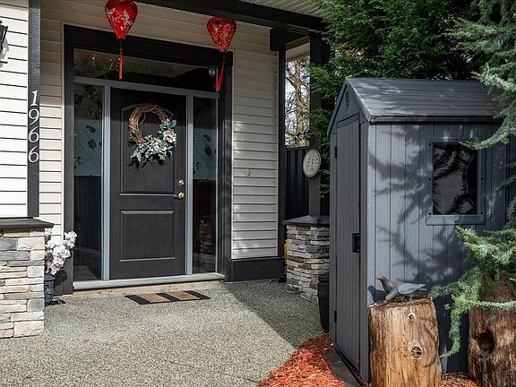 4th image of 1966 Camas Rd