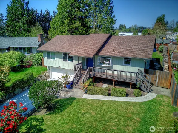 4913 181st Place SW, Lynnwood, WA 98037