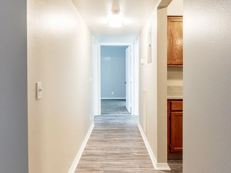 Lynn Park Apartments Welcome to historic Excelsior Springs! — Photo 17