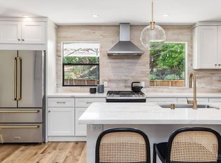 1182 Simmons Ln, Novato, CA 94945