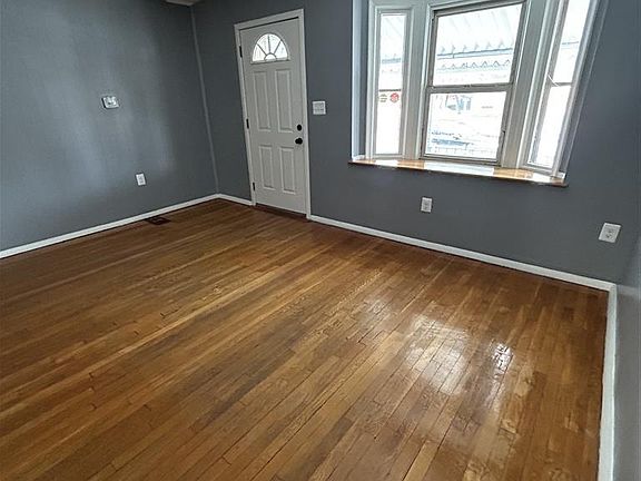 2nd image of 8333 Kavanagh Rd