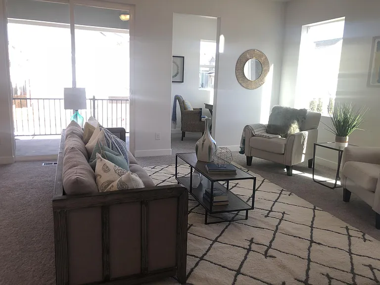 852 W Shelton Way — Photo 6