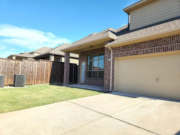 1016 Taylor Dr — Photo 34
