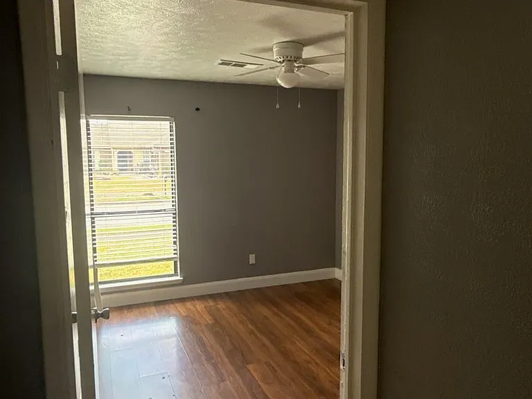 22726 Melham Ln — Photo 19