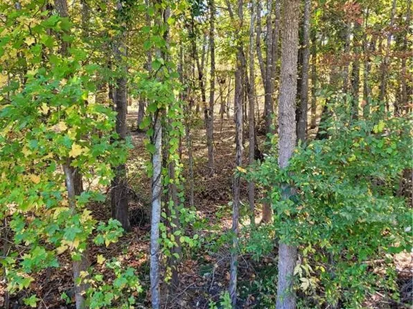 411 Harborgate Dr, Denton, NC 27239