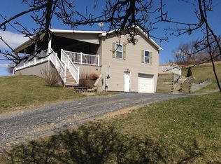 4254 Lehigh Dr, Cherryville, PA 18035