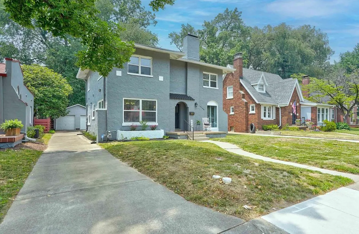 Building Photo - 625 S Saint James Blvd