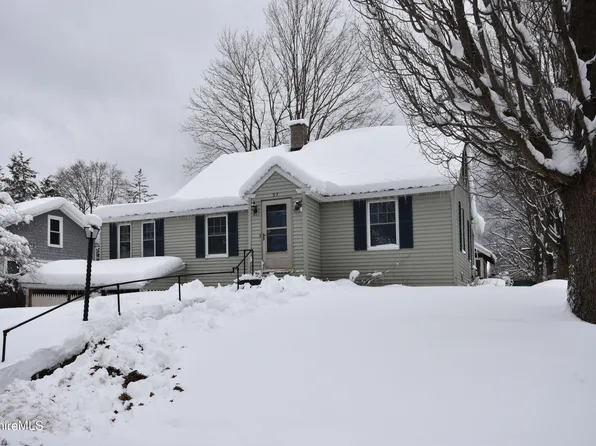 57 John St, Dalton, MA 01226