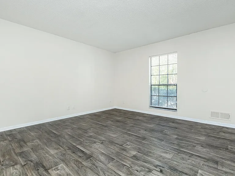 Grand Oaks — Photo 23