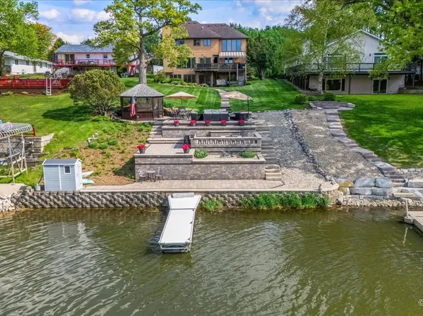 1317 Park Pl, Sandwich, IL 60548