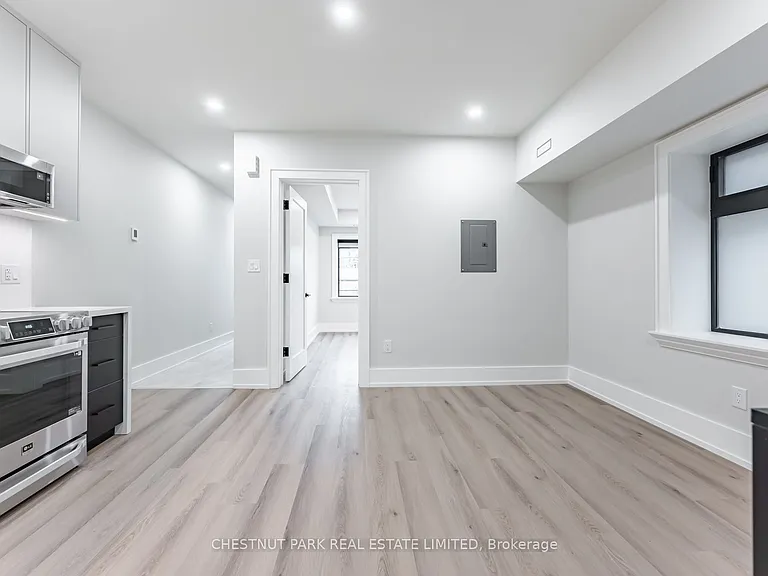 594 Concord Ave #MAIN — Photo 11