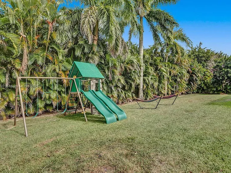 3152 SW 147th Ave — Photo 61