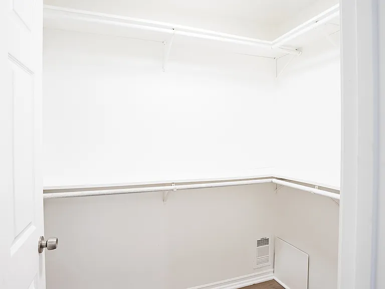 8330 Lilienthal Ave — Photo 5