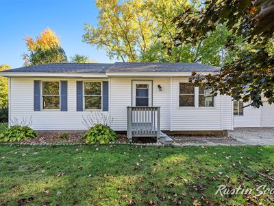 3746 Grape Ave NE, Grand Rapids, MI, 49525