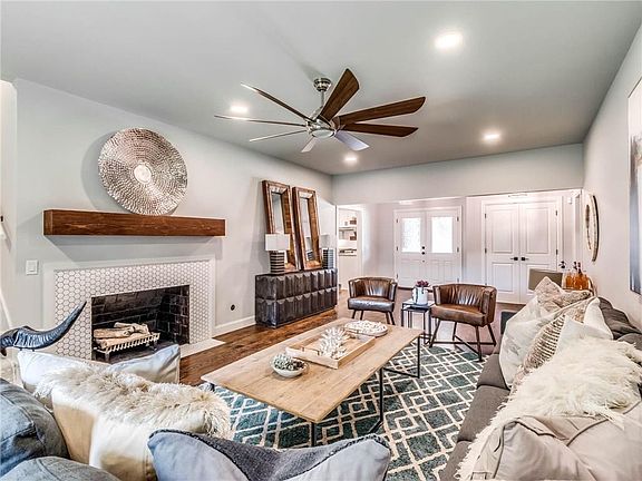 5th image of 3024 Kerry Ln