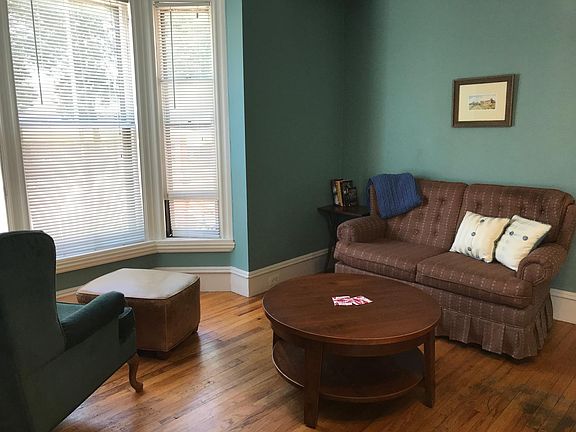 Awesome light comes through the bay window.