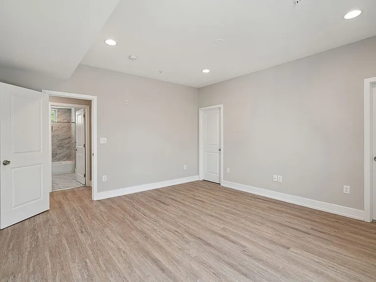 2612 Annin St #3 — Photo 21