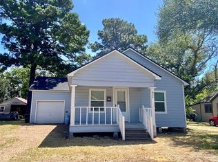 826 Fowlkes St, Sealy, TX 77474