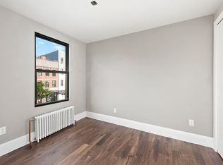 116 Roebling St #4, Brooklyn, NY 11211