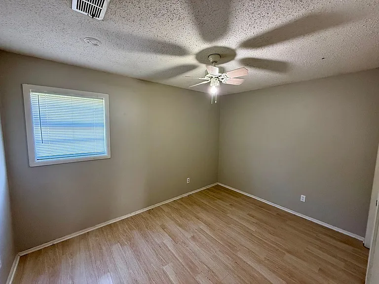 3200 Meador Rd — Photo 15