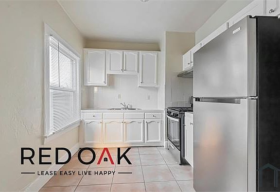 5th image of 4606 S Vermont Ave APT 2