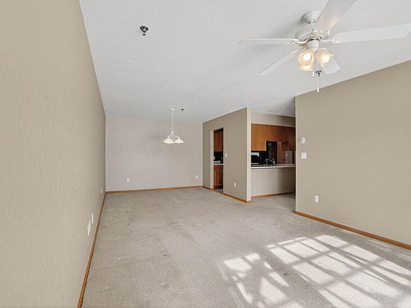 5th image of 4305 Autumn Ridge Rd Unit 219